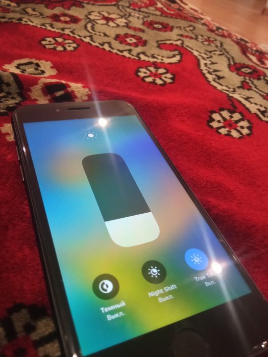 Обменяю айфон 8 64гб