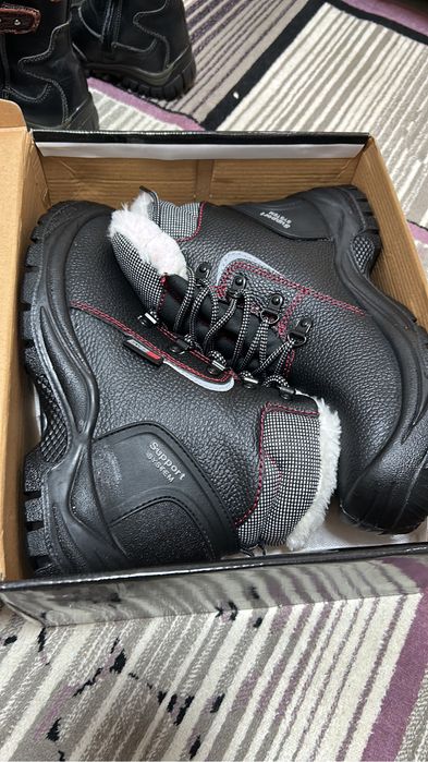 Обувь разная