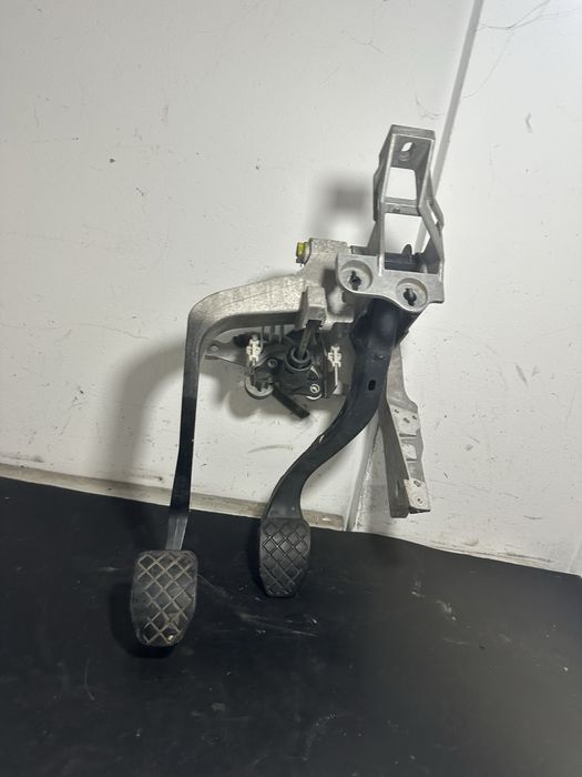 Pod pedalier Volkswagen Vw Passat B5.5 1.9 TDI AVF AWX 2.0 BGW