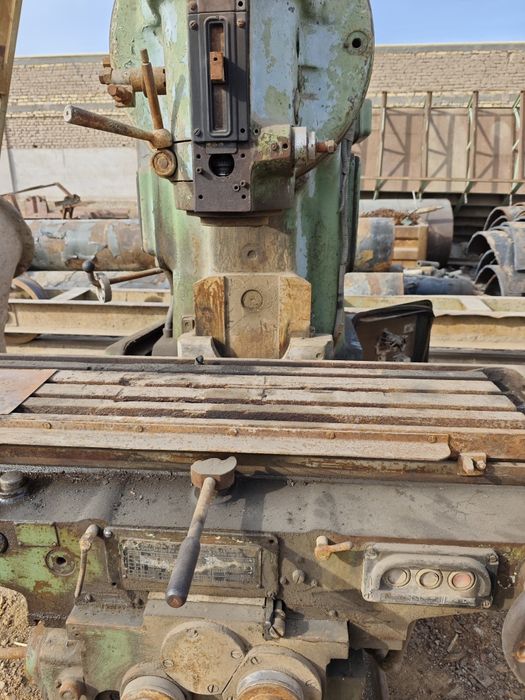 Фрезерный станок