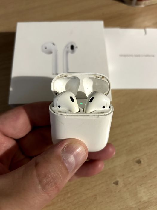 Apple AirPods 1 Поколение