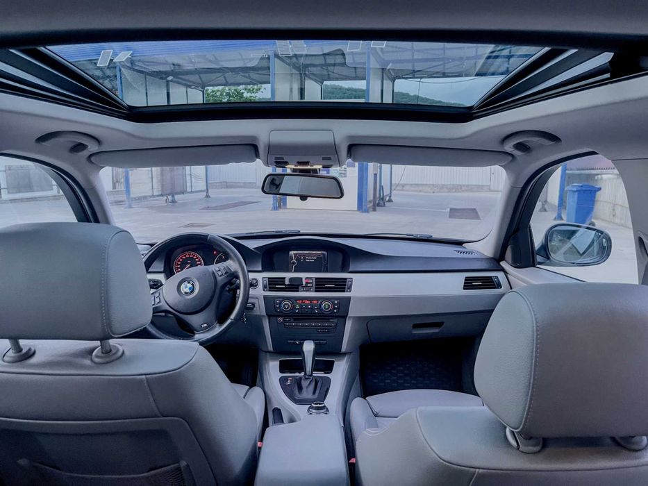 BMW 3 Series 2011 — imagine 4