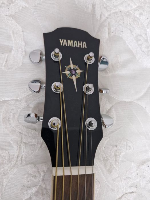 Гитара YAMAHA оригинал