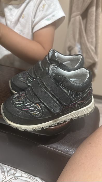 Кроссовки ортопедические