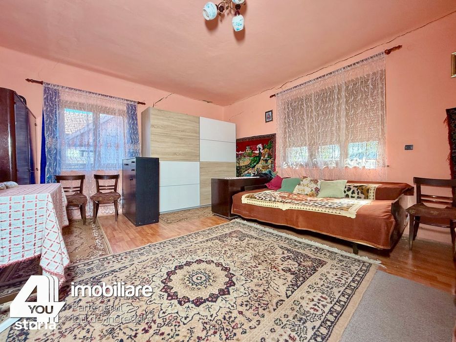 Proprietate în Țipari,formată din casă cu anexe+teren intravilan2880mp