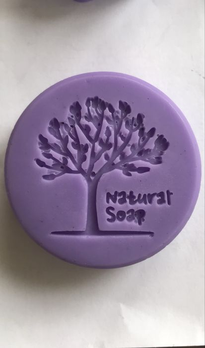 Perna cu lavanda, sapun, apa si ulei de lavanda, flori uscatde lavanda