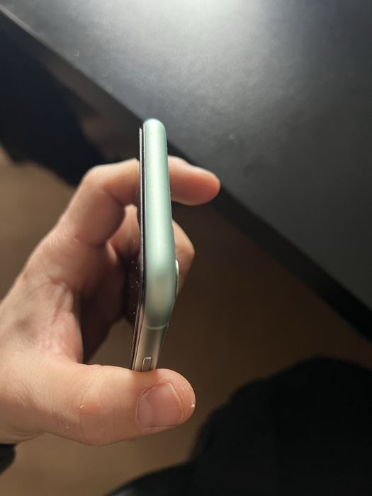 Iphone 11 128gb 72% battery