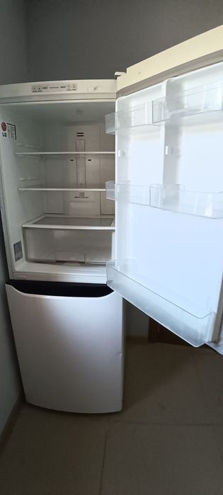 2х камерный холодильник LG