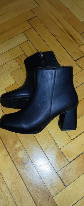 Дамски нови боти