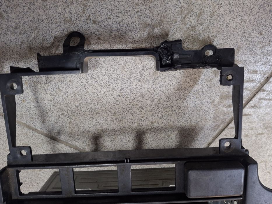 Рамка центральная Пассат Б3