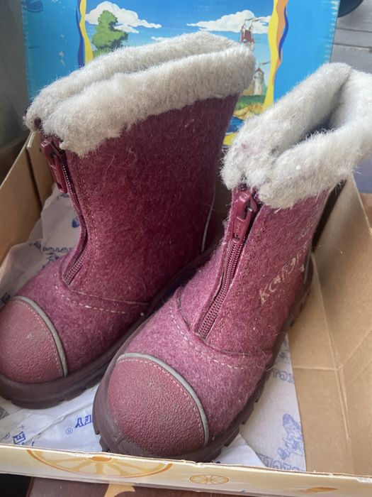 Продаю валенки на девочку