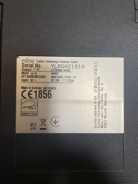 Лаптоп fujitsu  в добро състояние