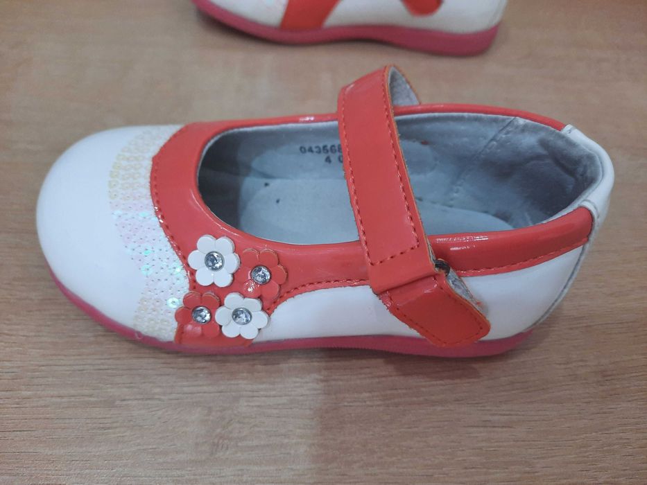 Детские туфли для девочек