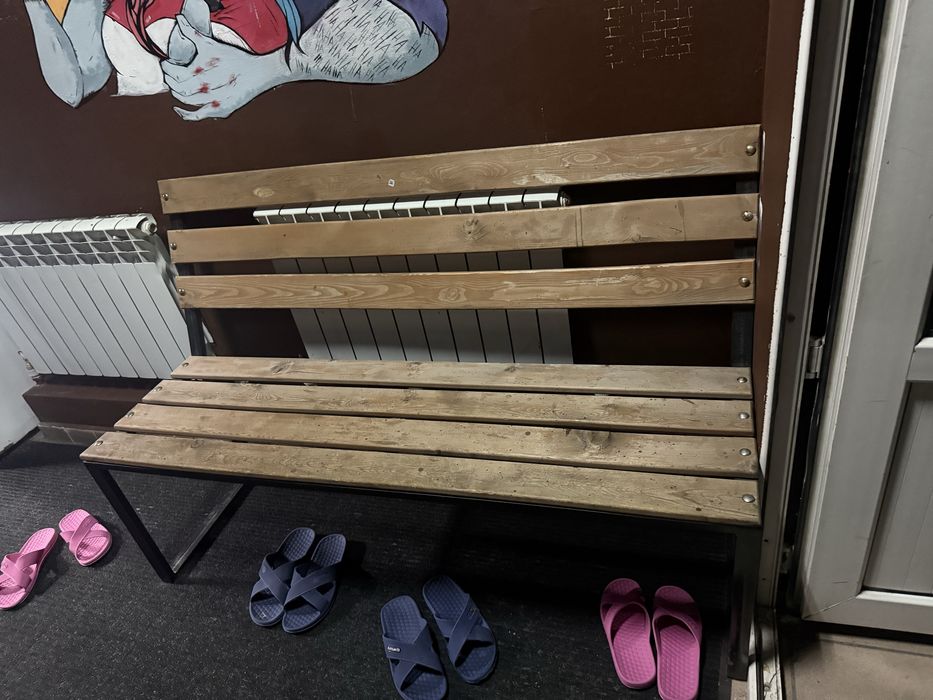 Скамейка деревянная