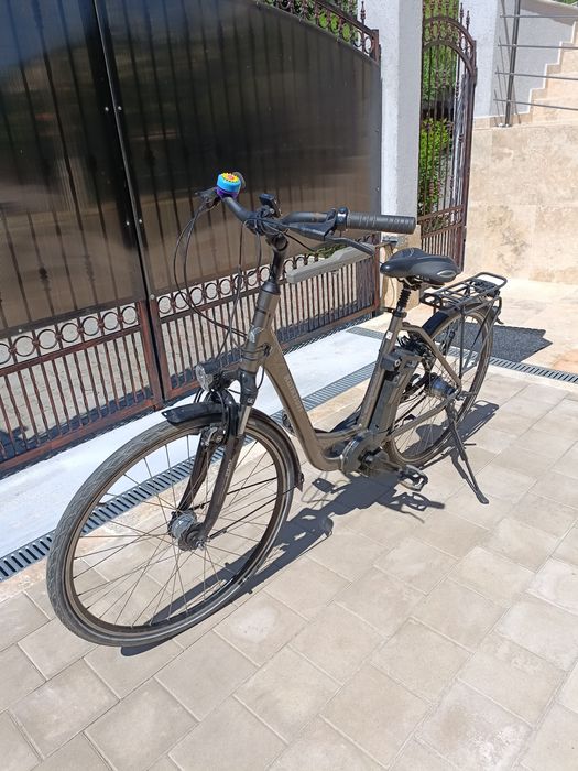 Bicicleta aluminiu passat roti 28 foarte usoara schimbatoare shimano  frane hidraulice tektro draco lichid disc trekking dinam in butuc