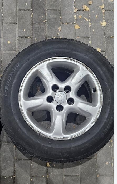 Продам R16 диски с шинами