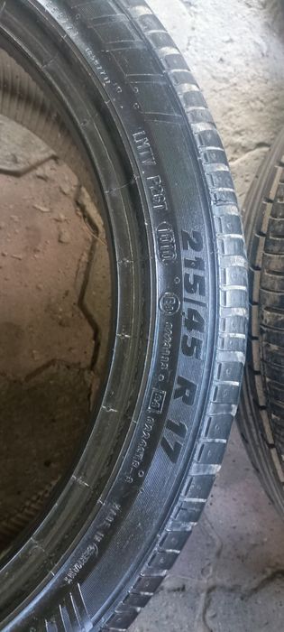 ПРОДАЮ ШИНЫ 215/45 R17