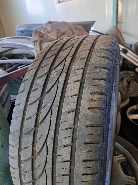 Комплект резины 245/40/19