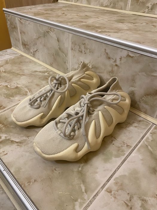 adidas Yeezy 450 white/beige