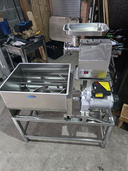 Malaxor carne 40-45 kg capacitate full inox