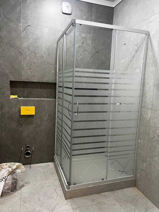 Душевые кабины из калённого стекла