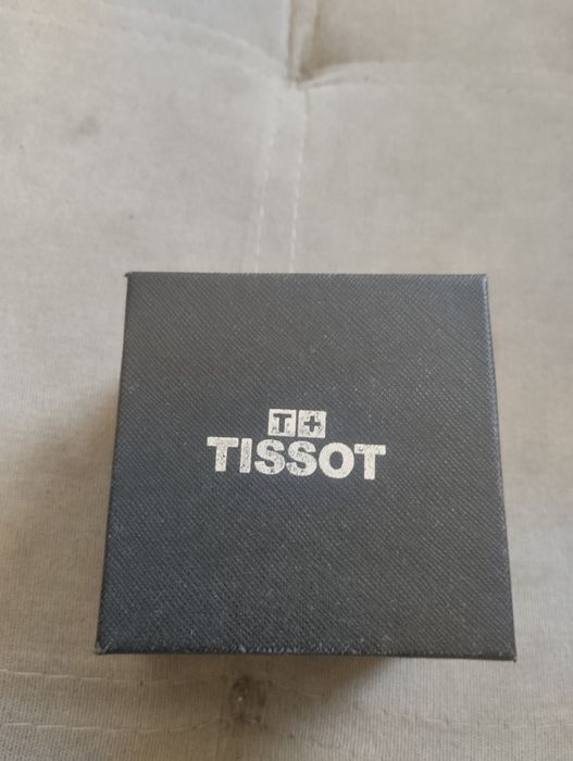 Часы Tissot без царапин