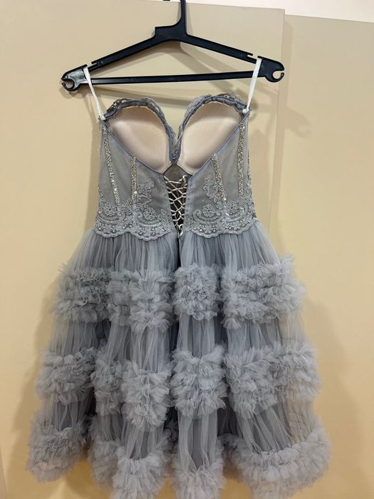 Официална рокличка