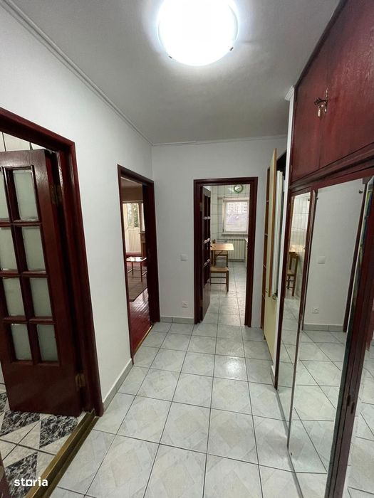 piata muncii  3 minute metrou 45mp decomandata