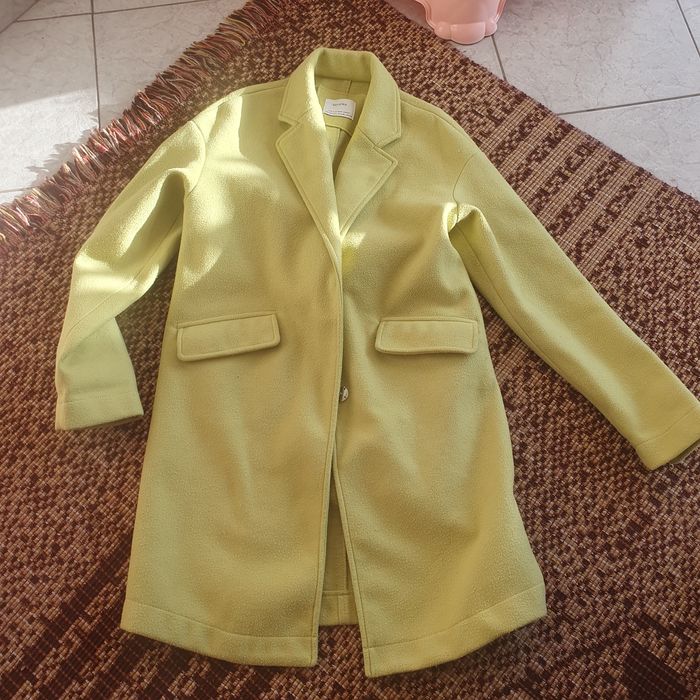 Палта в различни цветове