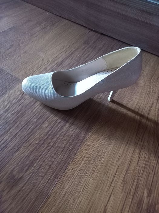 Продам   недорого