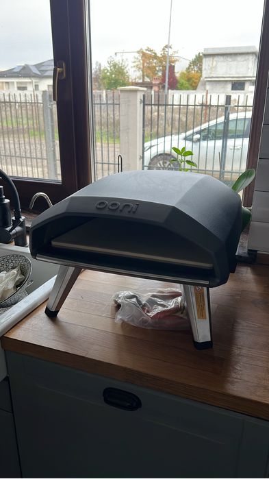 Cuptor pizza pe gaz Ooni koda 2