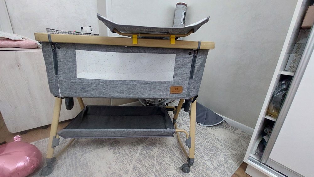 Детский манеж кравать сатылады.