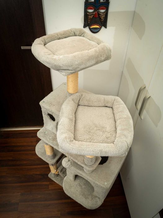 Ansamblu de joacă și zgâriat pentru pisici Hey Brother, 145 cm, stare excelentă