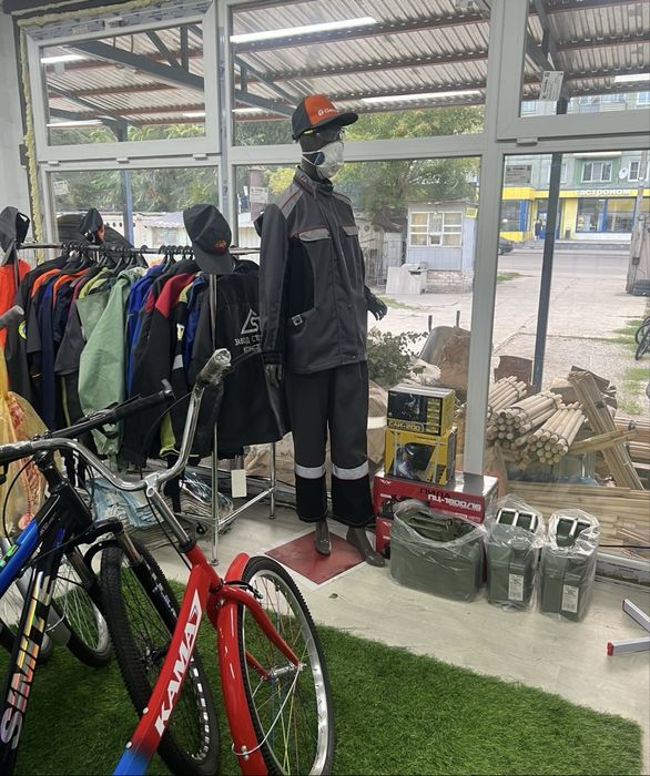 Перчатки плотные рабочие .Руковыцы.Прорезиновые перчатки