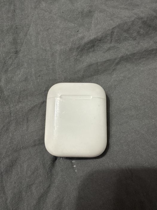 Apple AirPods 2