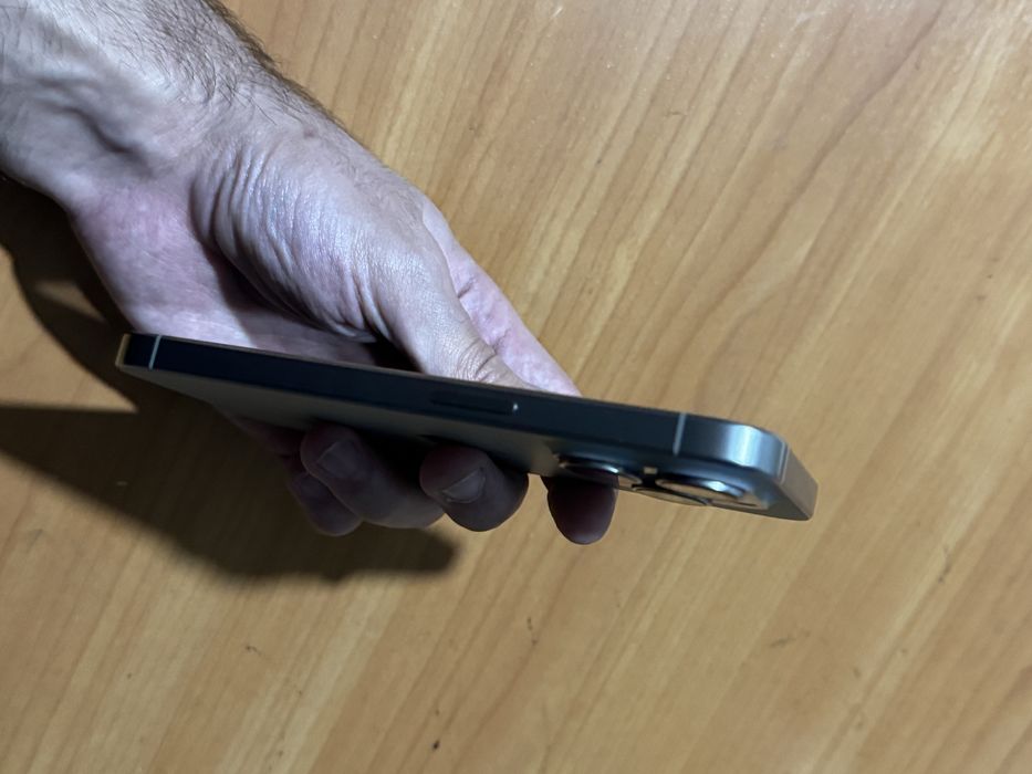 iPhone 15 pro 128