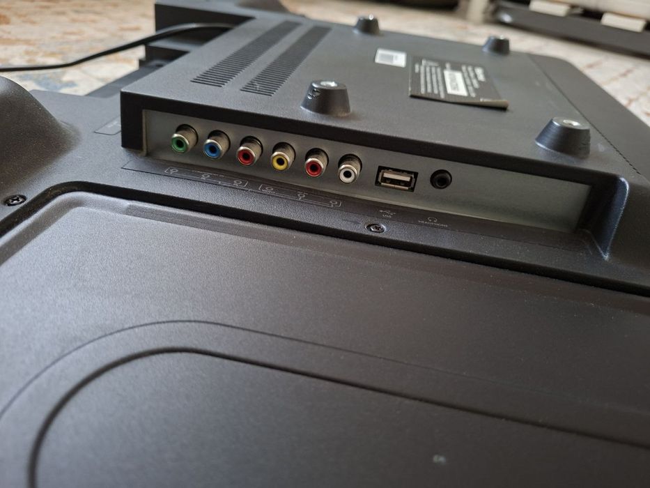 Телевизор Hisense(LEDN32D33)