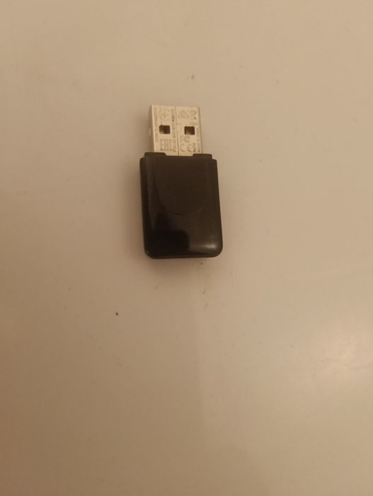 Adaptor wireless. TP - Link in stare bună. La 50 lei.