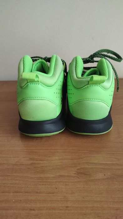 Маратонки Adidas, Nike, Kappa