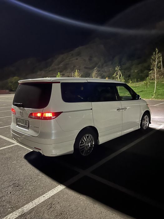 Такси комфорт  в горы 7 мест