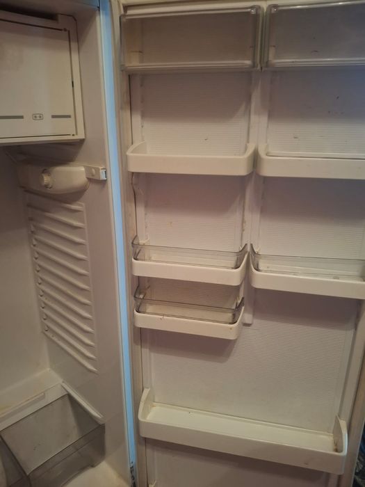 Продам холодильник Атлант