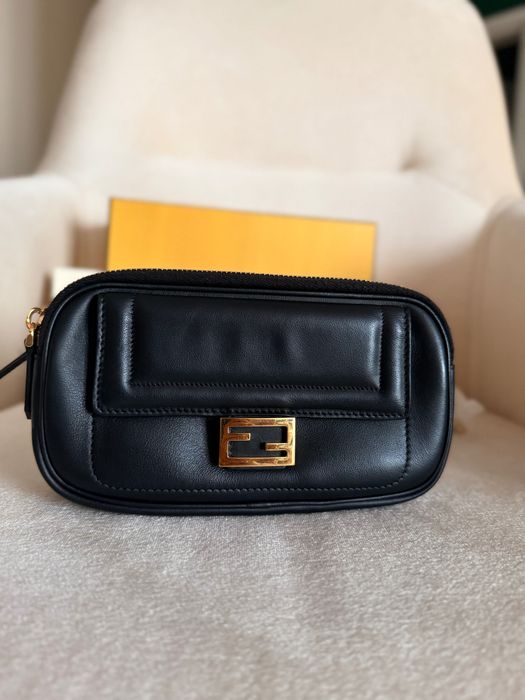 Чанта Fendi оригинална