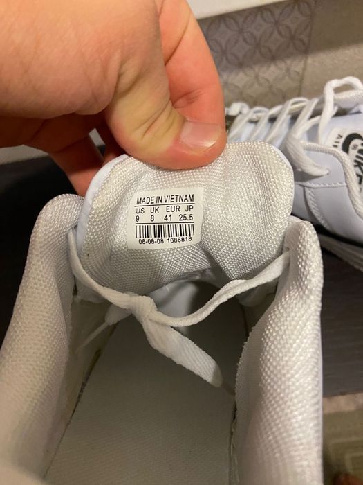 Кроссовка Nike новый