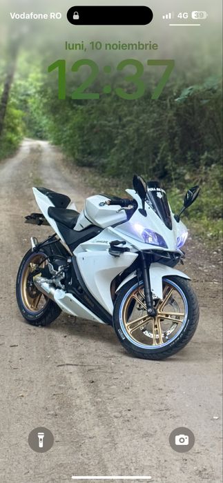 Yamaha yzf r125 2013
