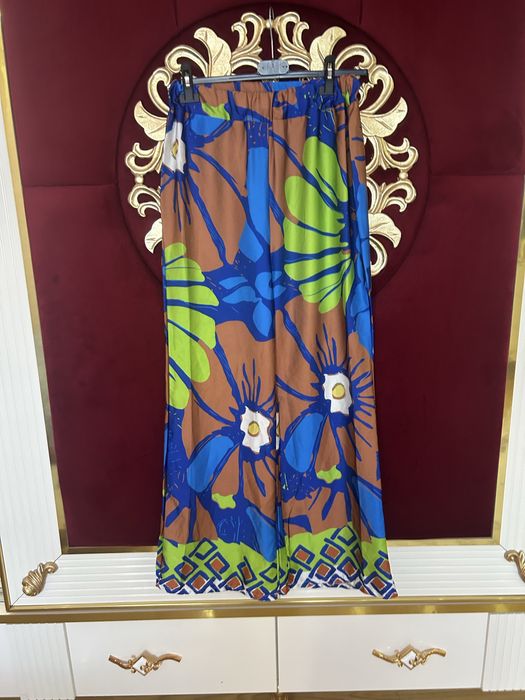 Costum marime universala