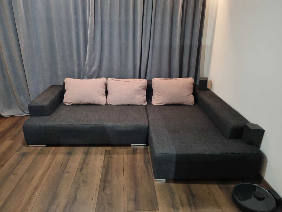 Ъглов диван 270см. на 180см.