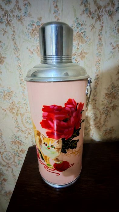 Продаётся термос