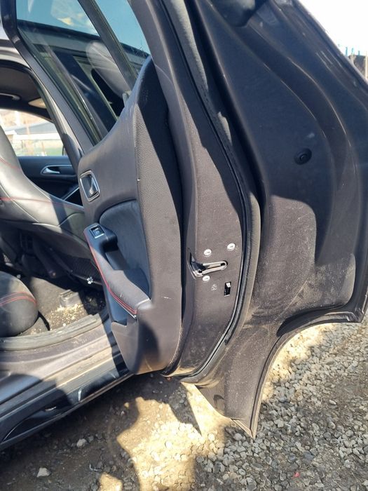Задна дясна врата Mercedes GLA (X156) 2013 - 2017 SUV