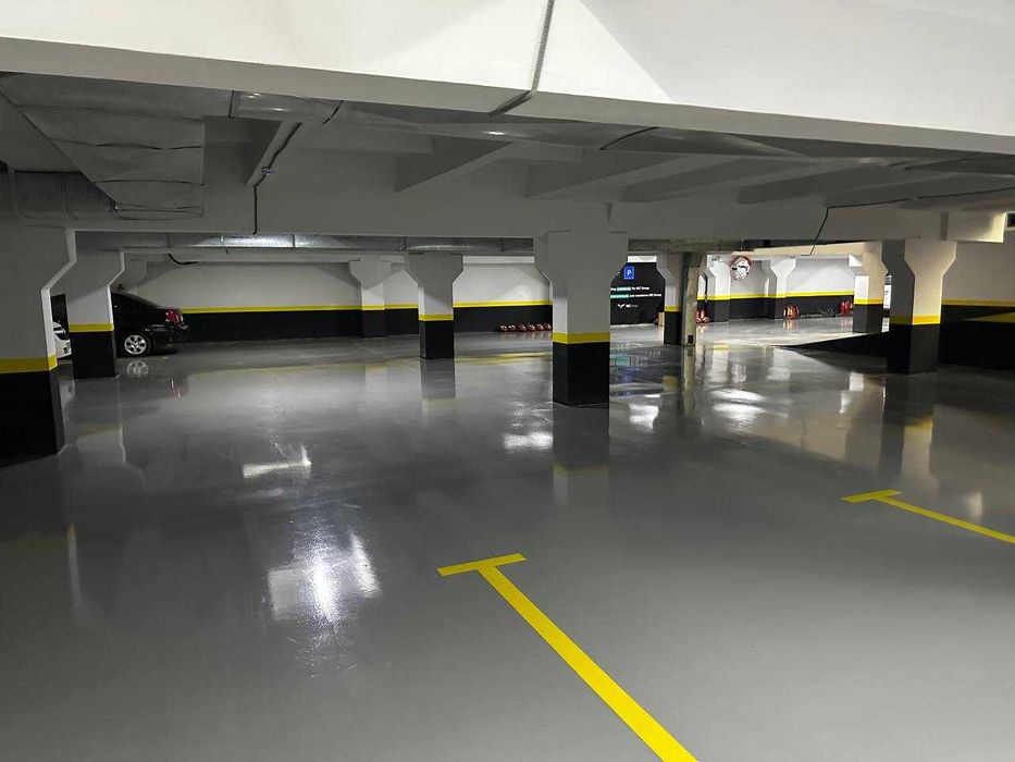 Продается бизнес центр в Мирабадском районе. Ориентир метро "Айбек"