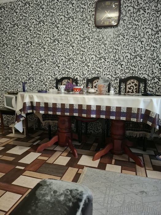Продам стол из натурального дуба